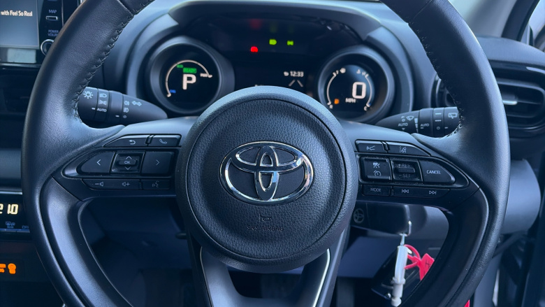 Toyota Yaris 1.5 Hybrid Design 5dr CVT Hybrid Hatchback